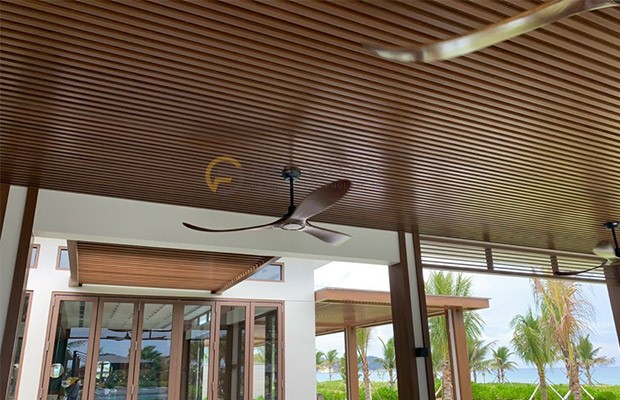 Lam gỗ nhựa ngoài trời trang trí với vẻ đẹp độc đáo