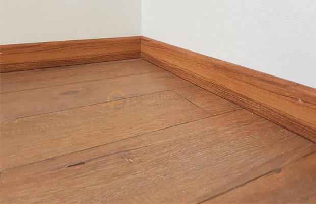 Chọn màu len thứ phát đồng màu với nền