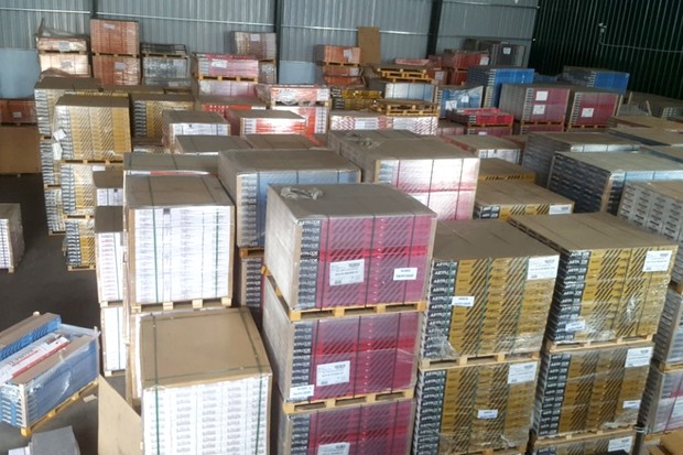 Chọn tấm nhựa dán sàn đảm bảo nguồn gốc xuất xứ